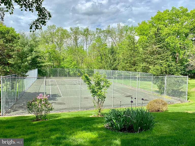 302 Marten Rd — Photo 21