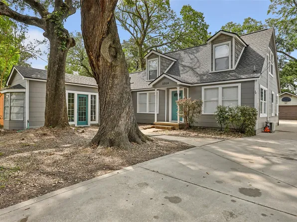 2310 Centennial St, Liberty, TX 77575