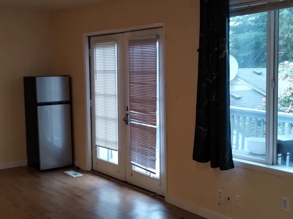 11632 24th Ave S, Seattle, WA 98168