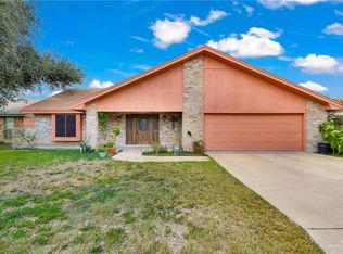 1804 Fairway Cir, Mission, TX 78572