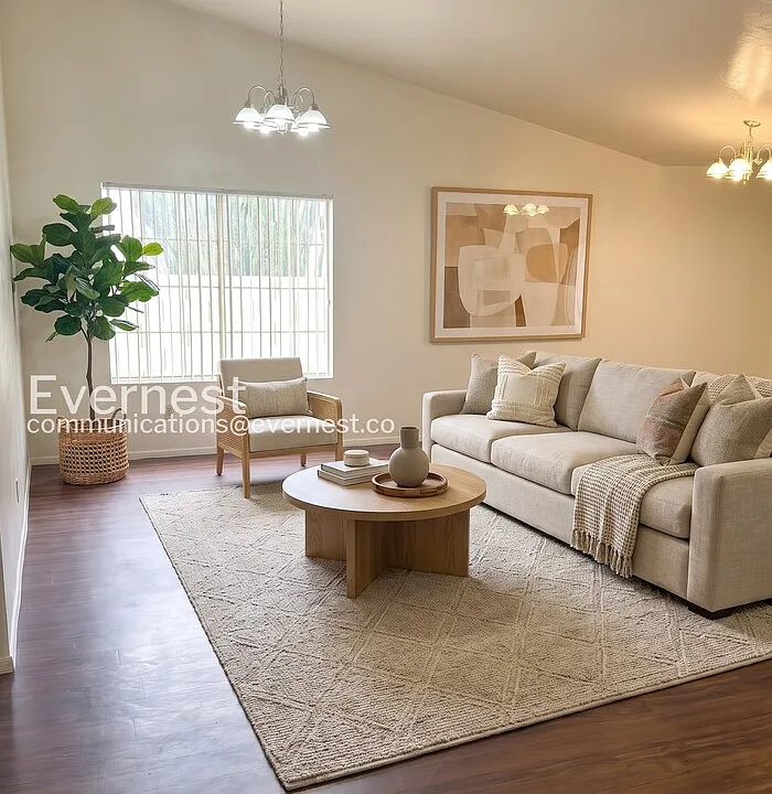 931 W Antelope Creek Way