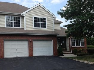 18-2 Shackamaxon Ter #2, Annandale, NJ 08801