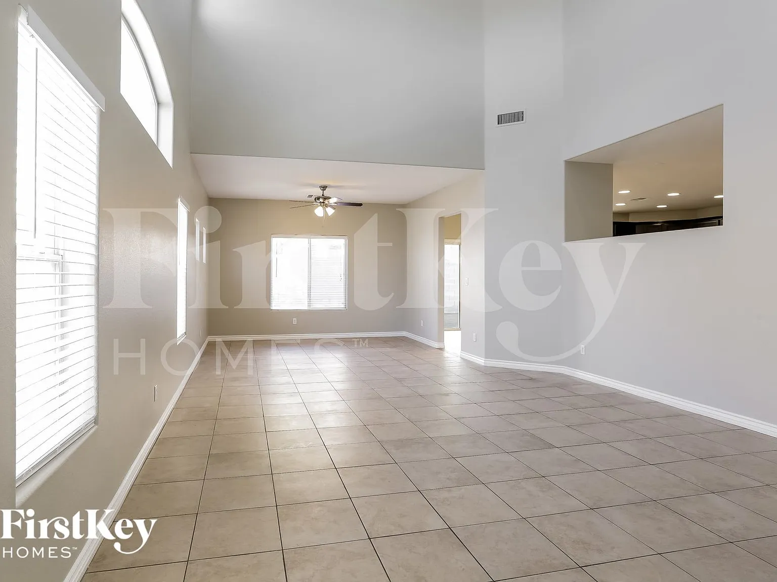 4 bed, 3.0 bath, 2733 sqft, $2,420 — Photo 3
