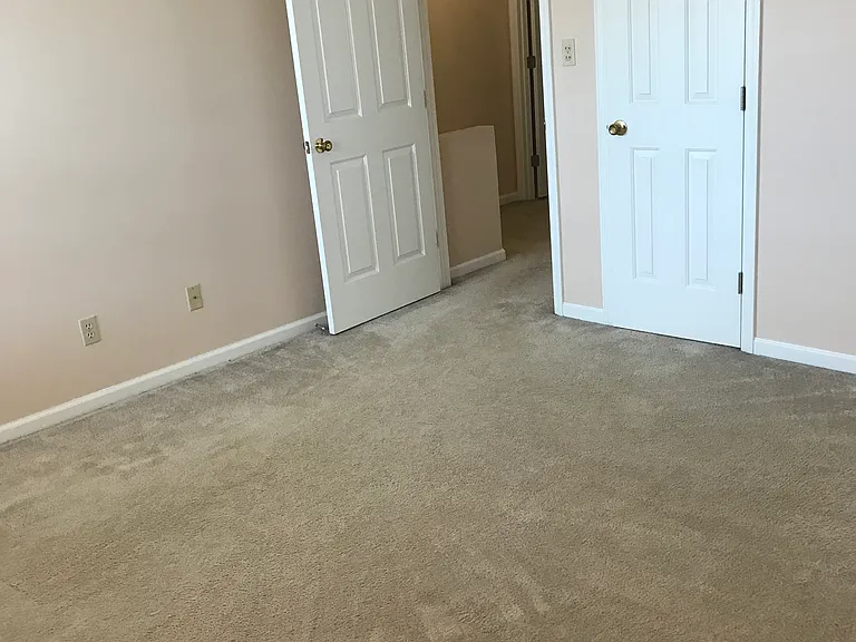 220 Pepperhill Dr — Photo 9