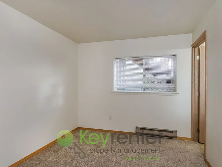 6042 Fauntleroy Way SW — Photo 35