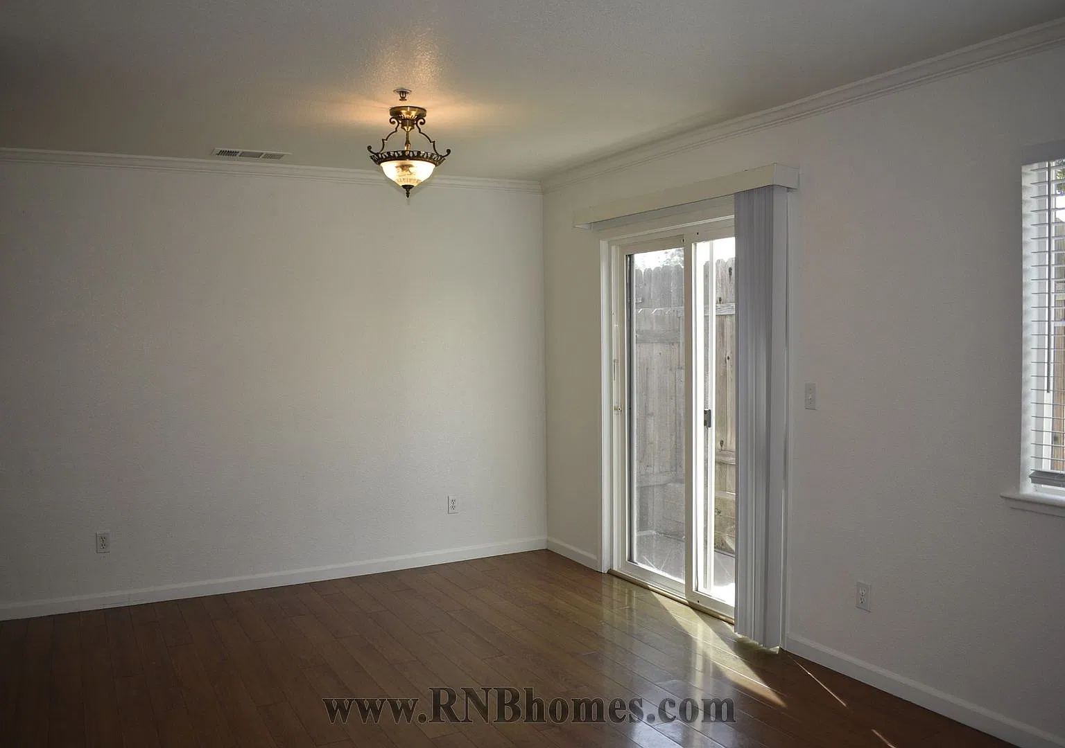 Mobley Avenue 367 — Photo 4