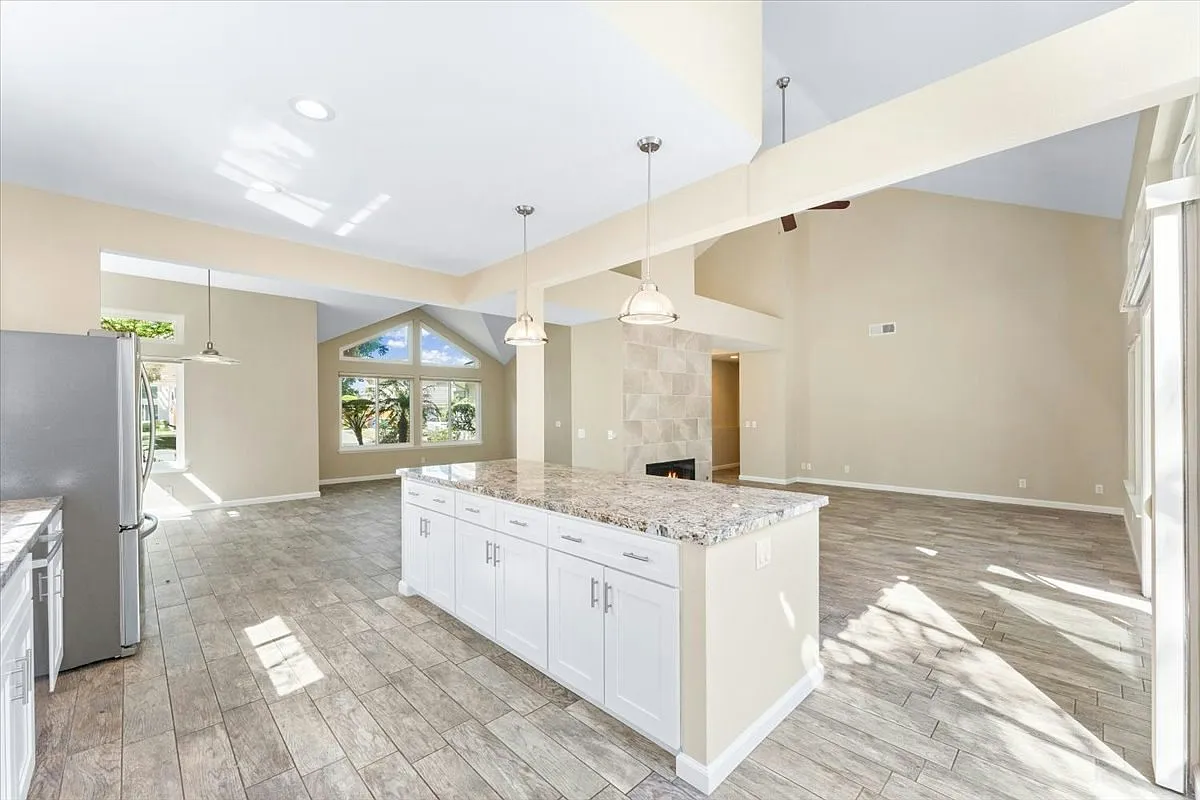 334 Moonstone Bay Drive — Photo 1