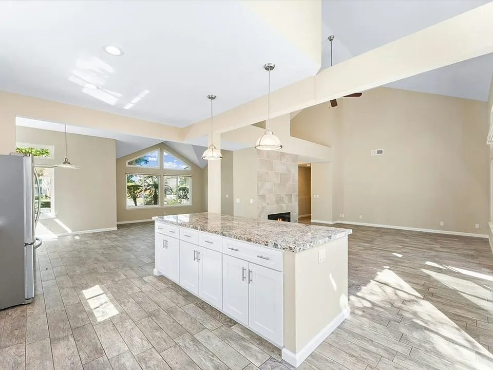 334 Moonstone Bay Dr