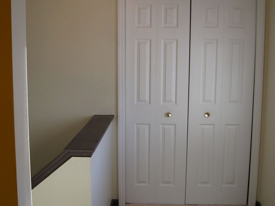 Upper Level Ranch with Lots of Storage