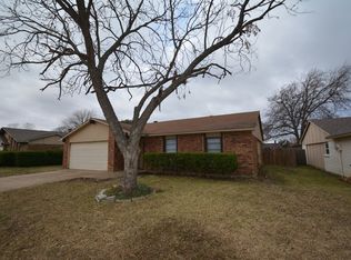 7512 Red Willow Rd, Fort Worth, TX 76133
