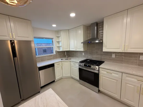 (undisclosed Address), Brooklyn, NY 11234