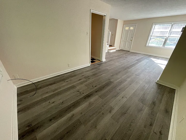 1623 Valley Ave — Photo 8