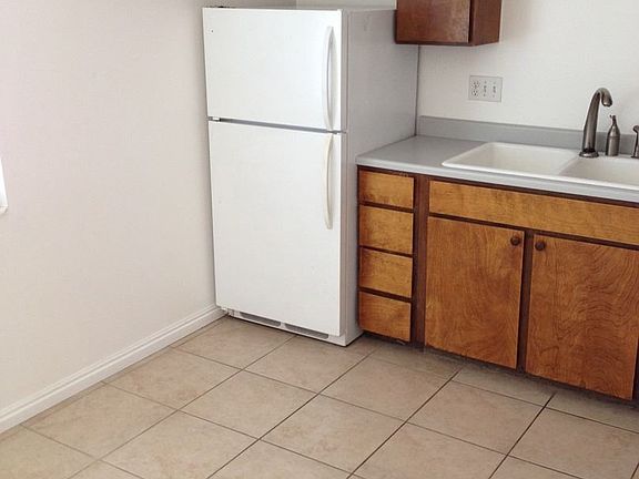 3rd image of 3064 W Beaver Cir APT B