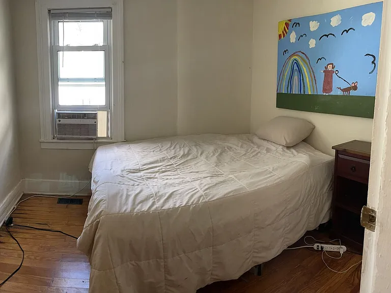 714 W Liberty St #2 — Photo 5