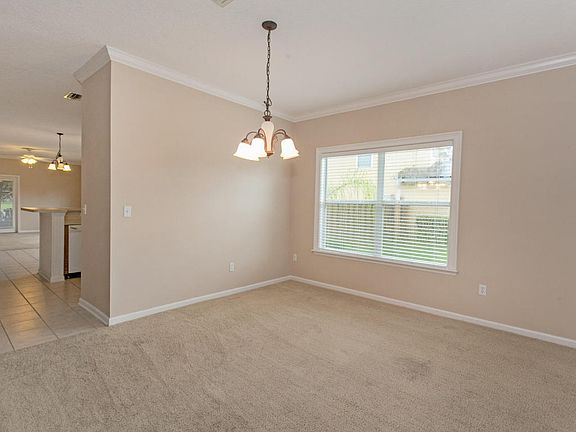 4th image of 1525 Chatham Ct
