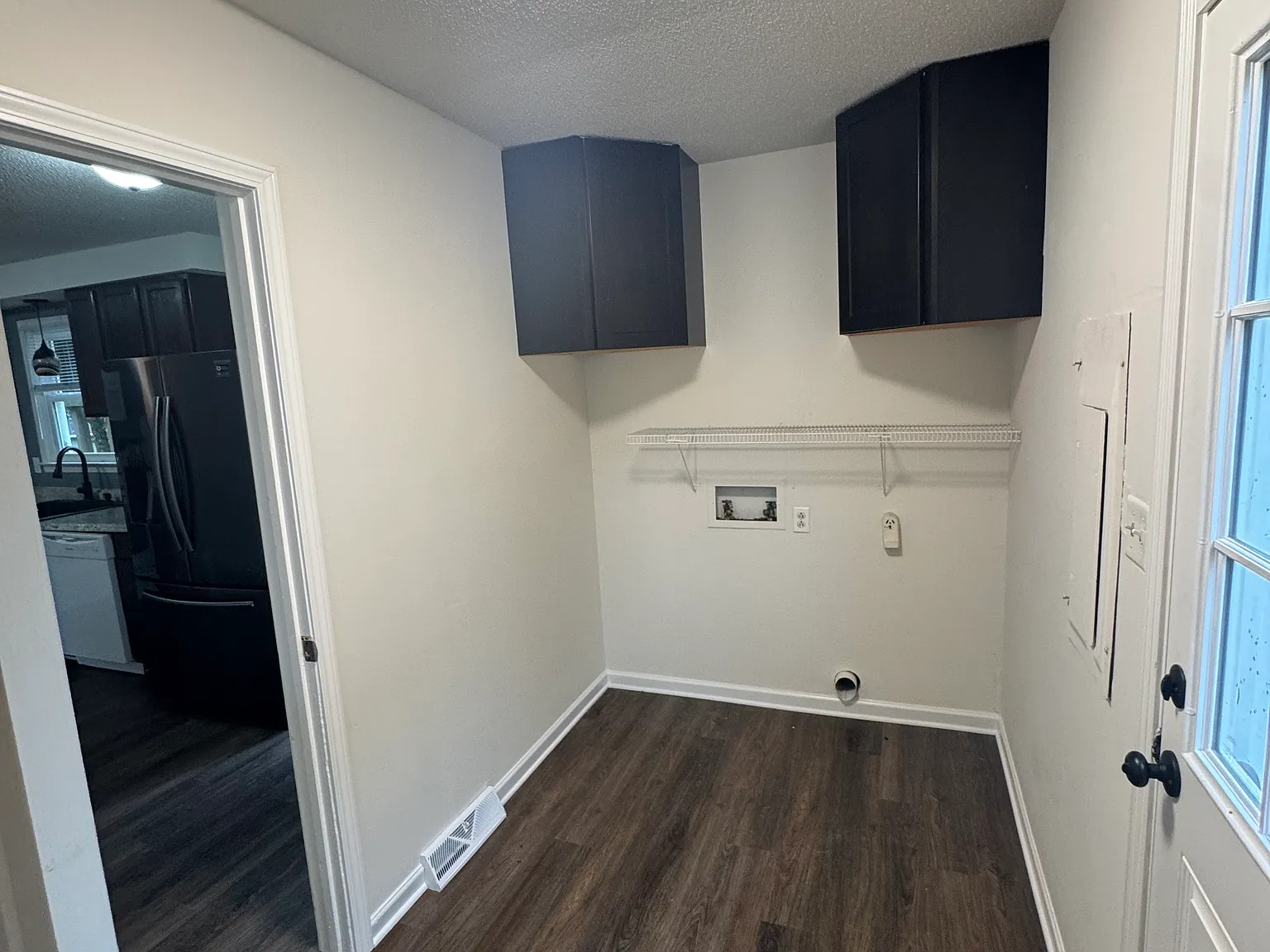 3 bed, 1061 sqft, $1,400 — Photo 4