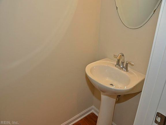 3rd image of 6523 Continental St