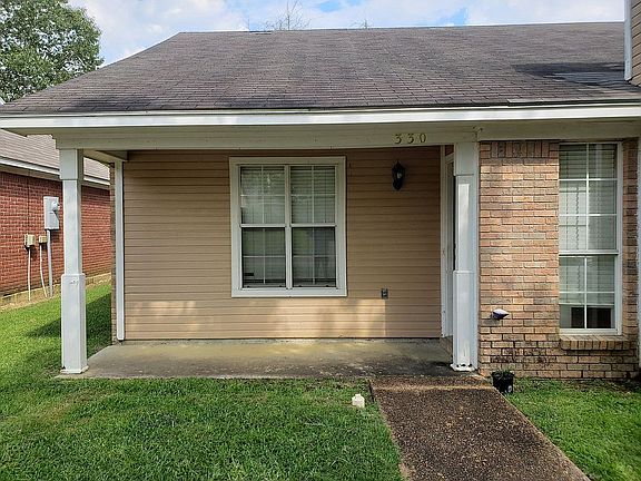 2nd image of 330 Cottonwood Dr