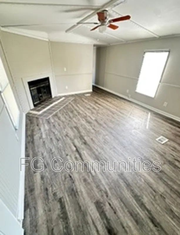 2 bed, 2.0 bath, $1,025 — Photo 2