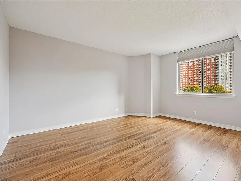 5809 Nicholson Ln #514 — Photo 14