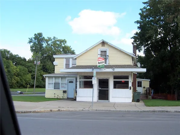701 S Main St, Medina, NY 14103