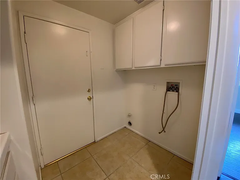 8210 Quakertown Ave — Photo 7