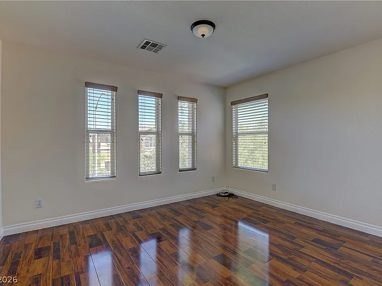 10201 Kermode Ct — Photo 13