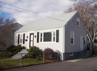 1553 Riverside Ave, Somerset, MA 02726