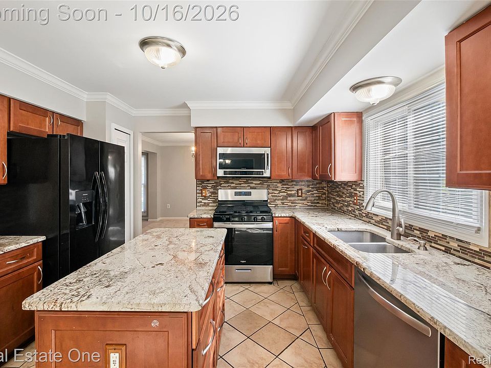 7411 Meadowcrest Ct, photo 8