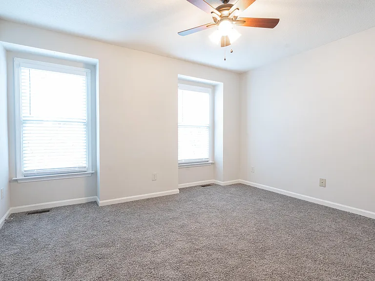 4418 Roller Ct — Photo 15