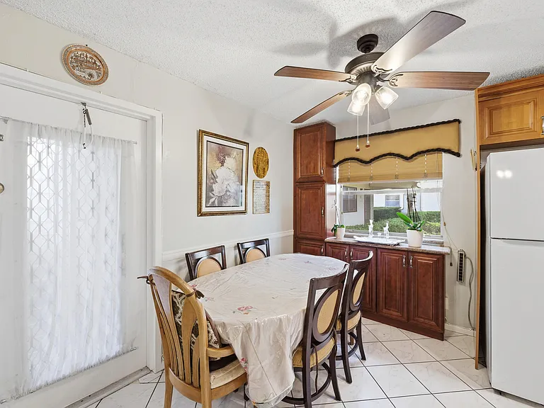 52 Saxony Cir #52-B — Photo 10