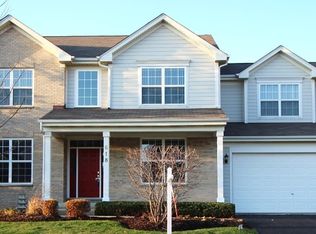 618 Erin Dr, Elgin, IL 60124