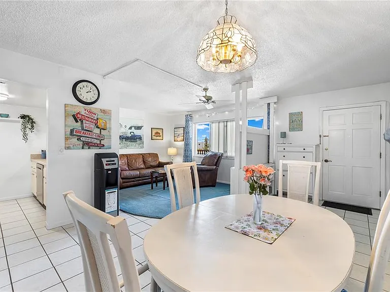 2525 W Bay Dr #C21 — Photo 12