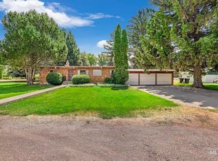 805 California St, Gooding, ID 83330