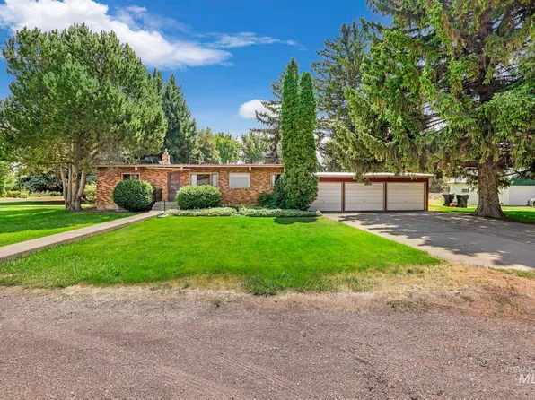 805 California St, Gooding, ID 83330