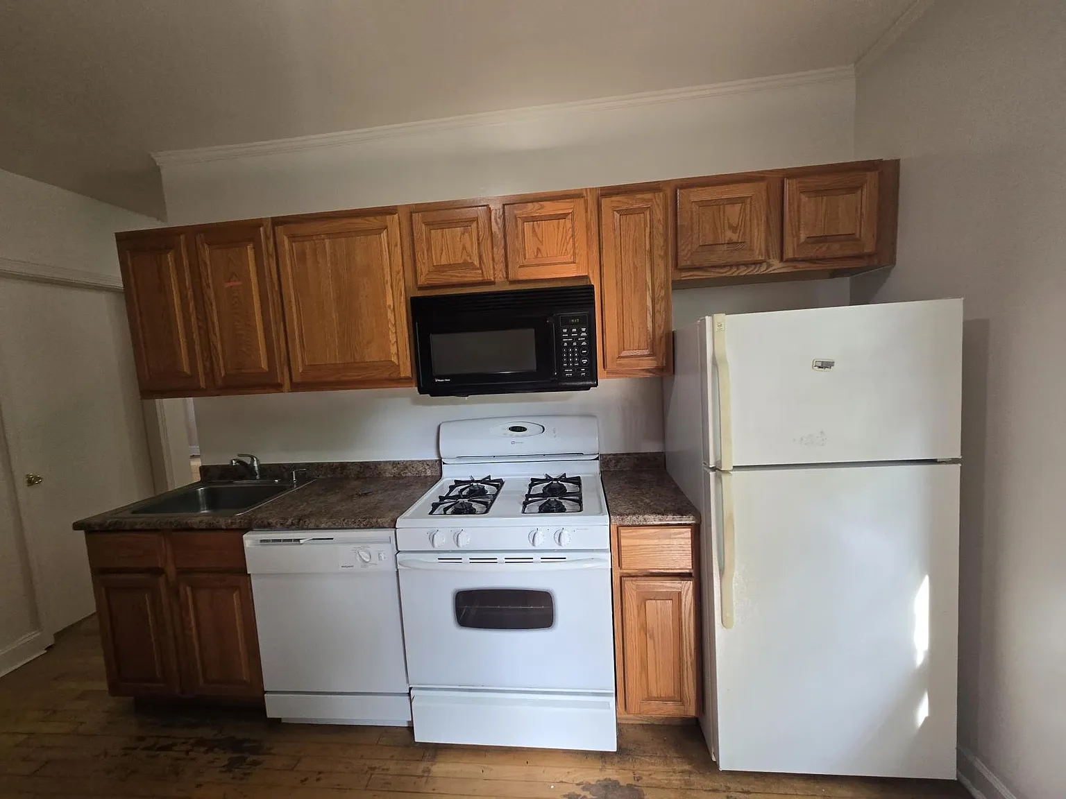 800 Sherman Avenue #2 — Photo 3