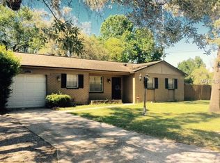 2101 W Barclay Rd, Tampa, FL 33612