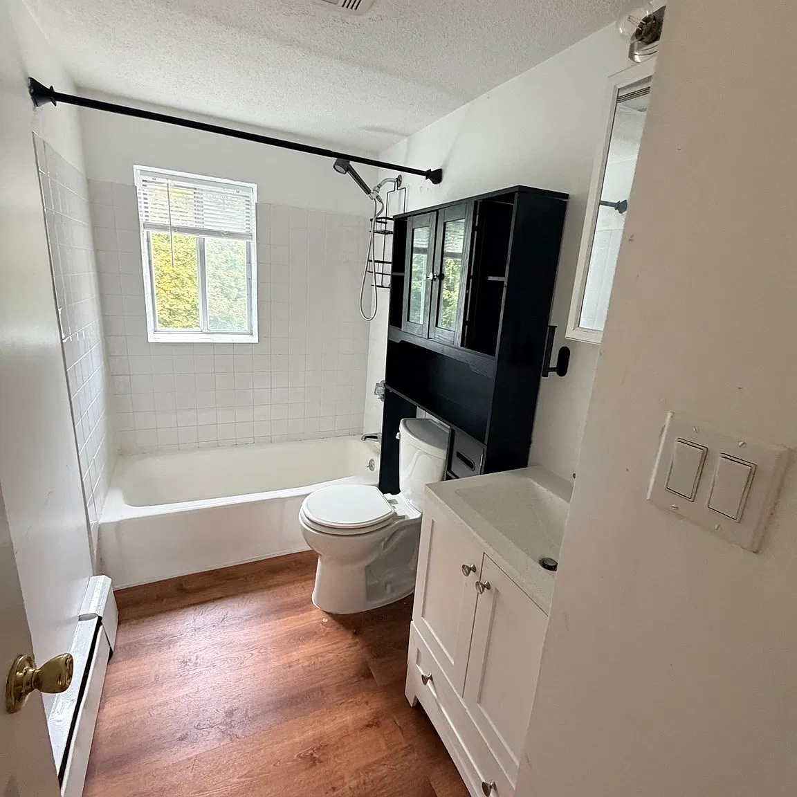 2 bed, 1.0 bath, 850 sqft, $2,300 — Photo 4