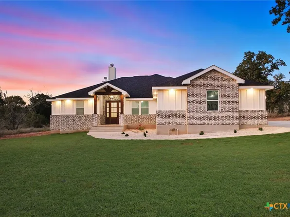 161 Timber Pl, La Vernia, TX 78121