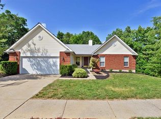 1656 Ivy Chase Ln, Fenton, MO