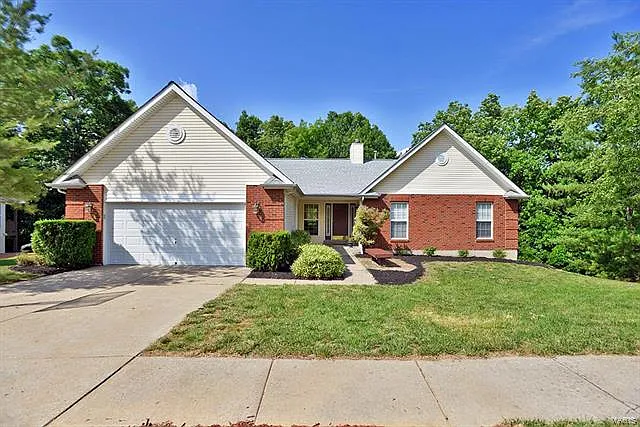 1656 Ivy Chase Ln photo 1