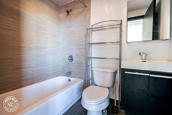 Rented by MySpaceNYC | media 20