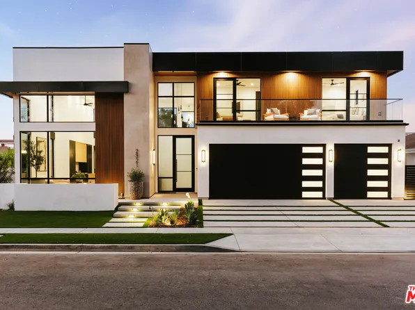 2321 Mesa Dr, Newport Beach, CA 92660