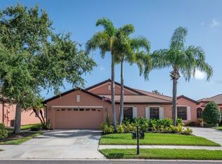 124 Shell Falls Dr, Apollo Beach, FL 33572