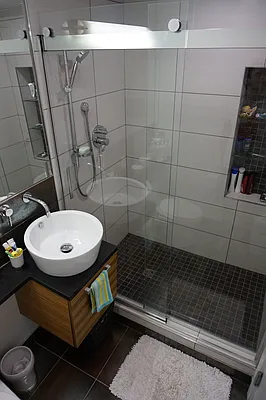Sold by Owner | media 9