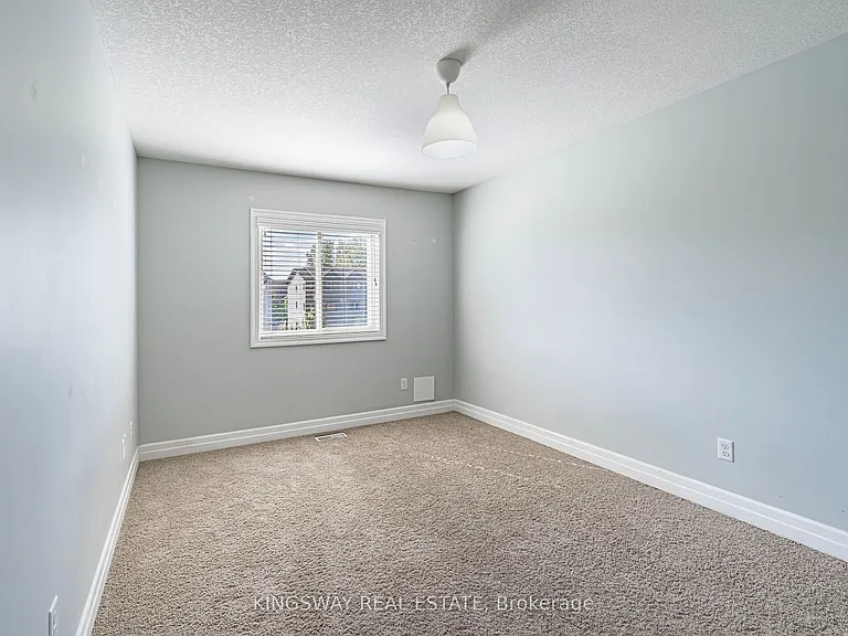 275 Old Huron Rd E #15 — Photo 24