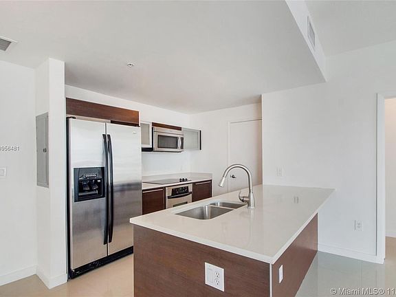 5th image of 1900 N Bayshore Dr APT 2319