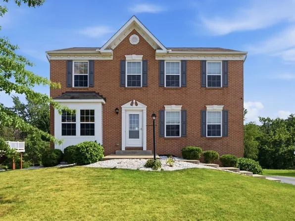 508 Blue Ridge Dr, Coraopolis, PA 15108