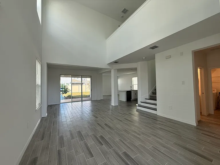 999 Ladyfish Trail St — Photo 2