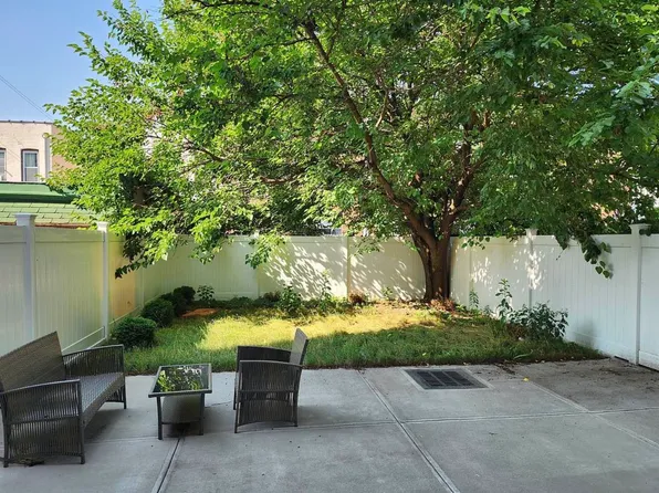 14-40 31st Avenue image 1 of 11